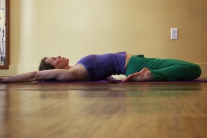 Kelly Connor Sunrose Yoga// Online Yoga Classes// Supta Virasana