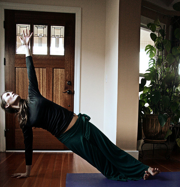 Samadhi Rush // Kelly Connor Sunrose Yoga// vasisthasana